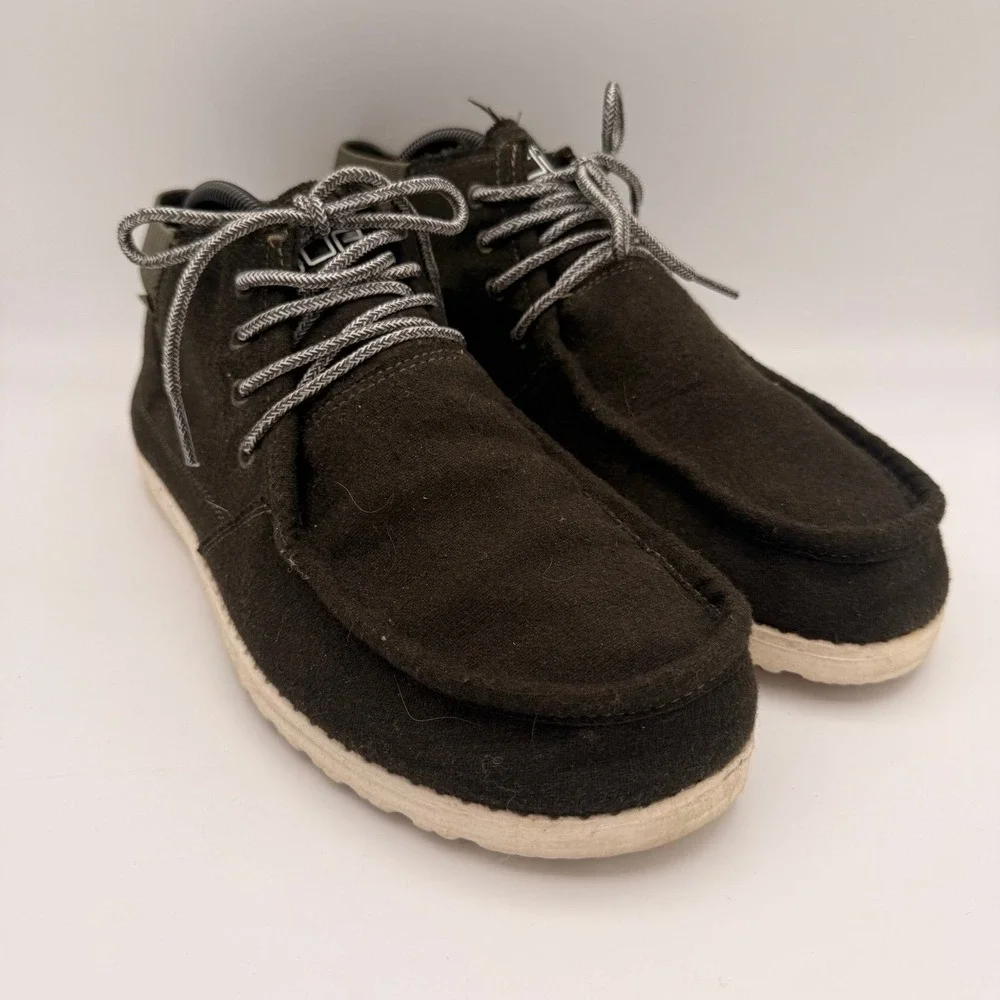 Hey Dude Shoes excellent pre